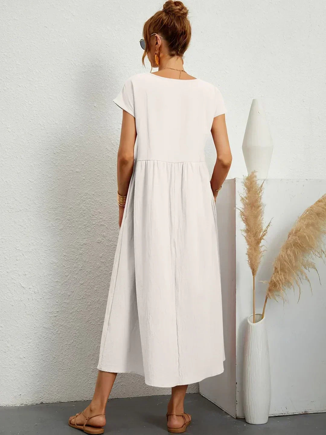 Xenia – klasické plisované midi šaty
